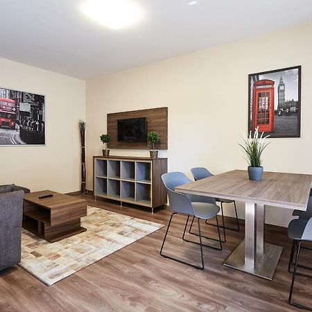Ovar Apartman Mosonmagyaróvár Εξωτερικό φωτογραφία